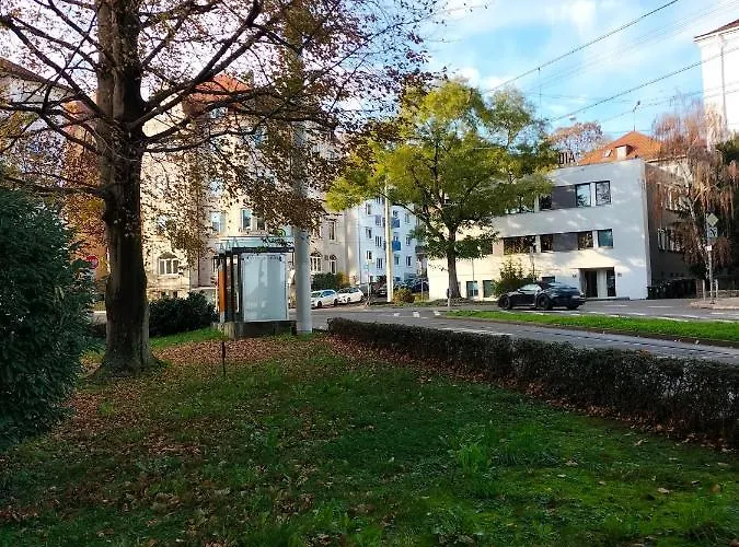 Appartement Holiday 02 *