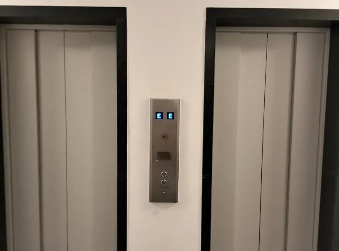 Апартаменты Holiday 02 Штутгарт